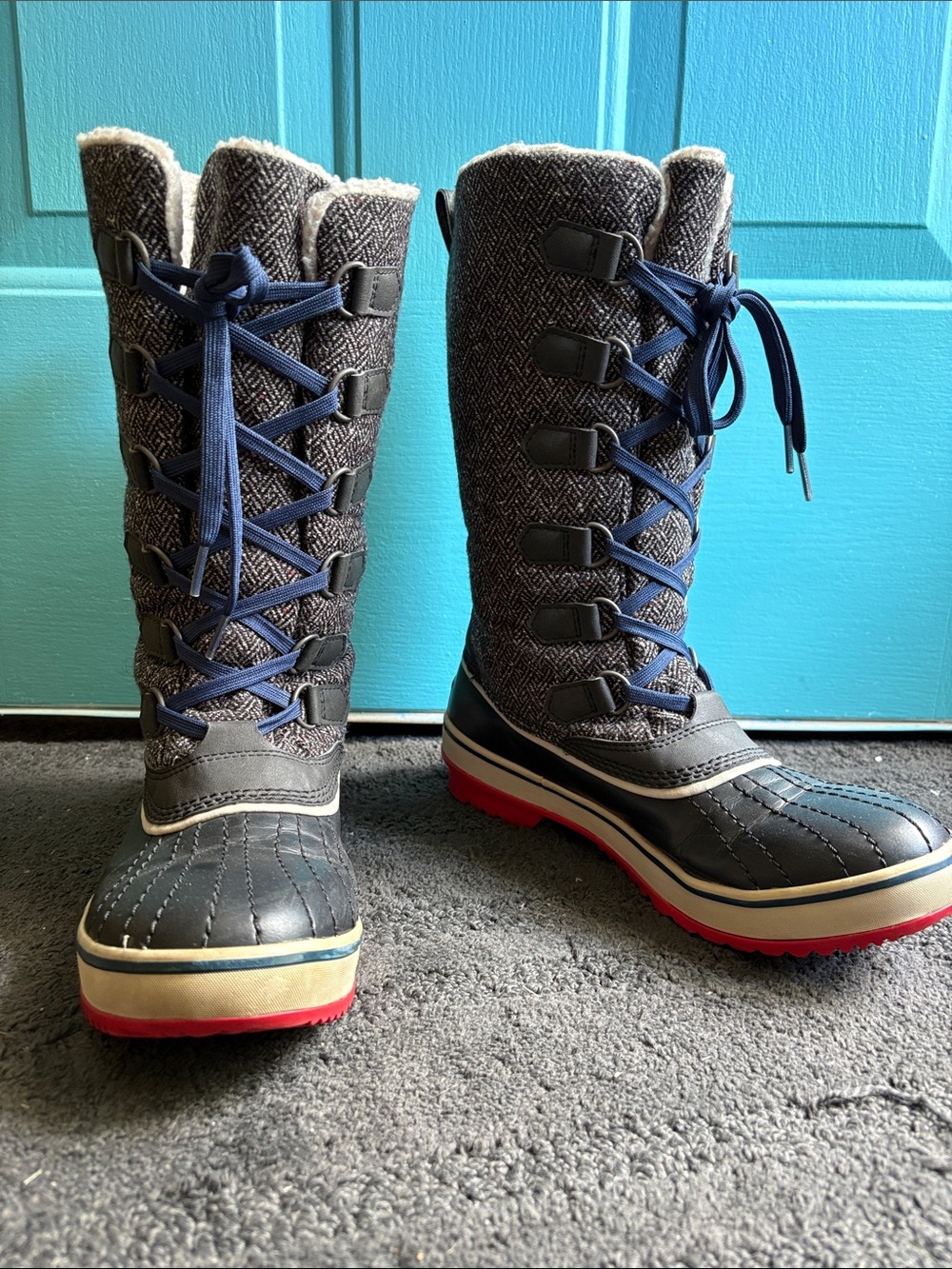 Sorel Women’s Waterproof Winter Boots in Gray with Red Trim